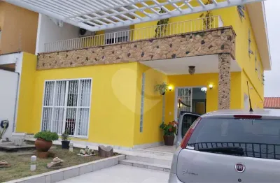 Sobrado à venda com 3 quartos, sendo 3 suítes,  em vila sônia, são paulo - sp