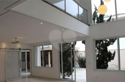 Casa  à venda com 3 quartos, sendo 3 suítes,  no condomínio residencial morumbi, são paulo - sp