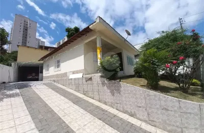Casa com 3 quartos à venda na Rua Antônio Garcia Moya, Morumbi, São Paulo