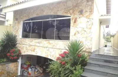 Casa térrea à venda com 4 quartos, sendo 2 suítes,  em morumbi, são paulo - sp