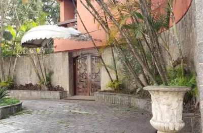 Casa à venda com 6 quartos, sendo 4 suítes,  em vila sônia, são paulo - sp