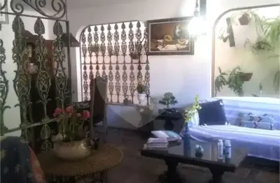 Casa à venda com 3 quartos, sendo 1 suíte,  em Jaguaré, São Paulo - SP