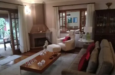 Casa térrea à venda com 3 quartos, sendo 3 suítes,  em morumbi, são paulo - sp