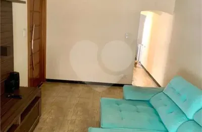 Casa com 3 quartos à venda na Rua Amorim Castro, 168, Butantã, São Paulo