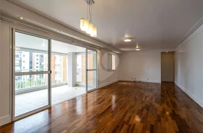 Apartamento para alugar com 3 quartos, sendo 3 suítes,  no condomínio Dos Edifícios Acácia, São Paulo - SP