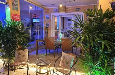 Casa  à venda ou para alugar com 4 quartos, sendo 2 suítes,  no condomínio Palmeiras Imperiais Private House, São Paulo - SP