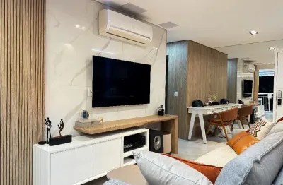 Condominio grand mooca 2 suítes, 2 vagas e depósito andar alto