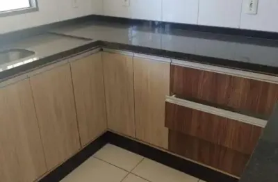 Excelente imóvel em ótima localização, 3 dormitórios com suíte e ponto comercial