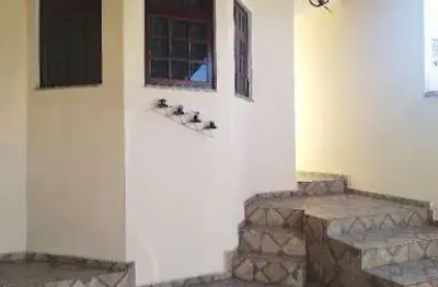 Excelente casa na vila antônio augusto,  próximo de tudo