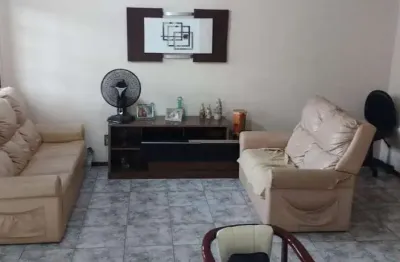 Ótimo sobrado a venda com excelente localização, 3 minutos do centro de caçapava