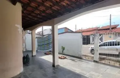Casa com 4 quartos à venda na Professor Alexandre De Freitas Dias, 80, Vila Menino Jesus, Caçapava
