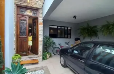 Casa com 3 quartos à venda no Jardim Amália, Caçapava 