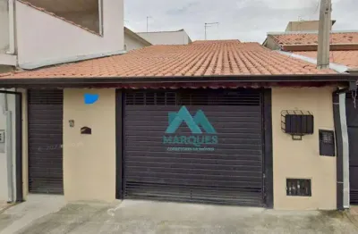 Excelente casa térrea, com uma maravilhosa cozinha planejada, ótima localização