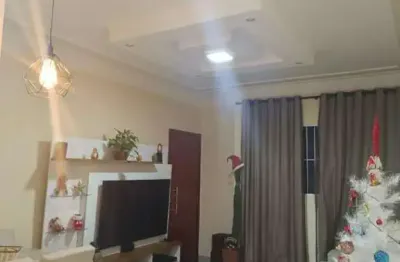 Lindo apartameno com cozinha planejada e pequeno quintal no village das flores em caçapava - sp