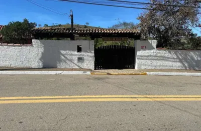 Linda e aconchegante chácara praticamente no centro  de jambeiro