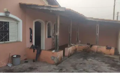 Casa com 2 quartos à venda no Jardim Centenário, Jambeiro 