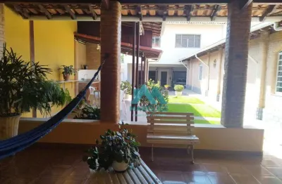 Casa com 4 quartos à venda na Vila São João, Caçapava 
