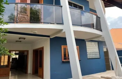 Maravilhoso sobrado semi novo em bairro estratégico praticamente centro