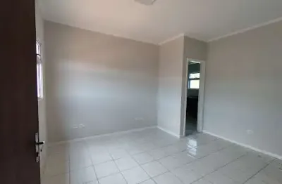 Apartamento com planta diferenciada, cozinha grande e suíte
