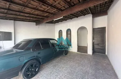 Casa térrea em ótimo bairro próximo a escolas, supermercados, posto de saúde e outros
