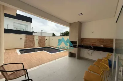 Linda casa em condomínio fechado semi mobiliada com piscina