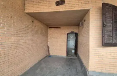 Casa com 3 quartos à venda na Vila Santos, Caçapava 