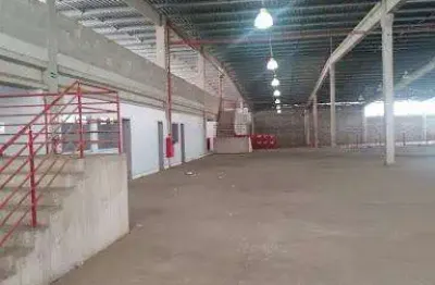 Excelente galpão com 7000m² de área construída e 145.000m² de terreno de frente para via dutra