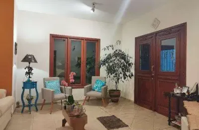 Sobrado com 2 dormitórios à venda, 224 m² por r$ 715.000,00 - condomínio portal da mata - caçapava/sp