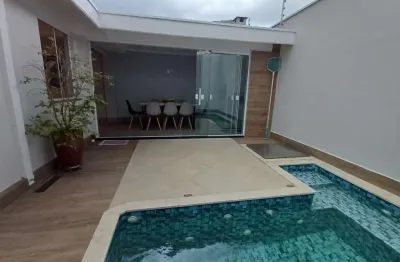 Sobrado requintado e moderno em condomínio próximo ao centro de caçapava