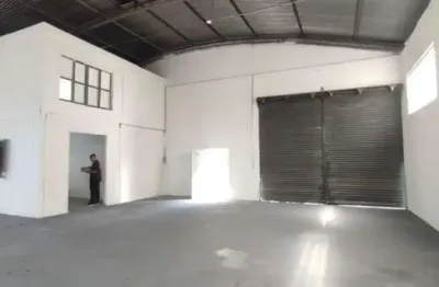 Galpão para locação próximo a dutra pronto para receber sua empresa