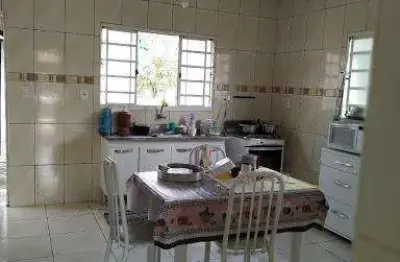 Ótima localização  à venda por r$ 230.000,00 - vila santa isabel - caçapava/sp