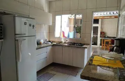 Linda casa com 2 dormitórios à venda, 125 m² por r$ 300.000,00 - borda da mata - caçapava/sp