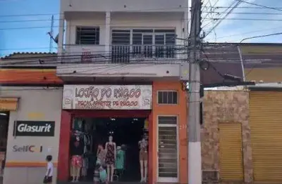 Sobrado com ponto comercial na av mais movimentada de caçapava