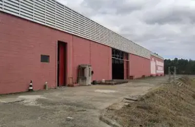 Excelente galpão com 7000m² de área construída e 145.000m² de terreno de frente para via dutra