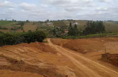 Terreno à venda no Guamirim, Caçapava 
