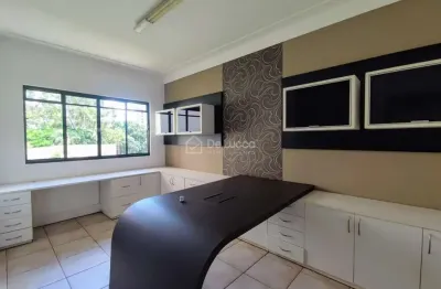 Casa comercial para alugar na rua castro mendes, 23, taquaral, campinas, 254 m2 por r$ 9.800