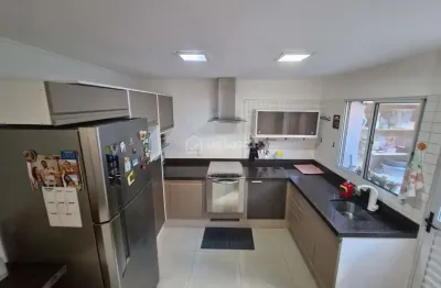 Casa em condomínio fechado com 3 quartos à venda na rua das hortências, 415, chácara primavera, campinas, 90 m2 por r$ 750.000