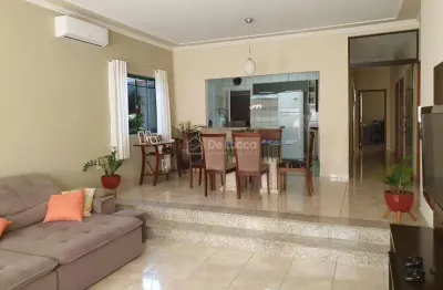 Casa comercial à venda na rua alexandre araújo belchior, 146, bosque das palmeiras, campinas, 220 m2 por r$ 750.000