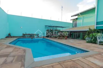 Casa com 4 quartos à venda na rua hermano ribeiro da silva, 473, jardim eulina, campinas, 420 m2 por r$ 990.000