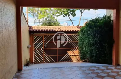 Sobrado para venda no bairro jardim paraíso, com excelente área de quintal e churrasqueira!