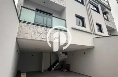 Sobrado bairro campestre 2 suítes, 4 vgs, área gourmet, vista livre. excelente localização!