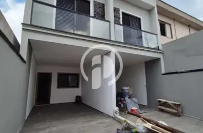 Sobrado novo Vila São Pedro, 3 dorms, suíte, área gourmet completa, 2 vagas