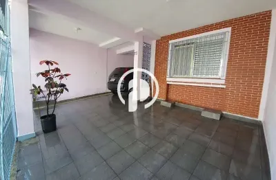 2 sobrados para venda no bairro fundação, cada um com 3 dorm, 1 suíte, 3 vagas, 195 m