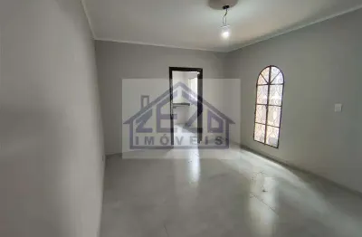 Casa com 3 quartos para alugar na Vila Amália (Zona Norte), São Paulo 