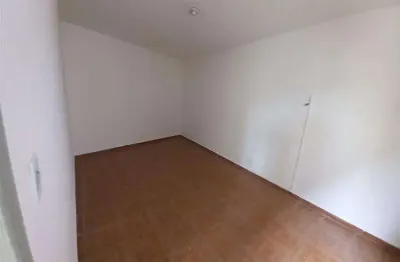 Casa com 1 quarto para alugar em Santa Teresinha, São Paulo 