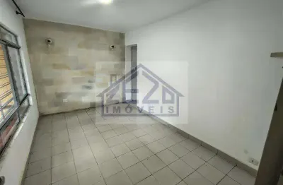 Casa com 3 quartos para alugar na Vila Amália (Zona Norte), São Paulo 