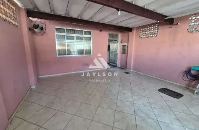 Casa com 4 quartos à venda na rua cascais, penha circular, rio de janeiro, 276 m2 por r$ 450.000