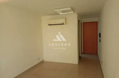 Sala comercial com 1 sala à venda na avenida dom hélder câmara, engenho de dentro, rio de janeiro, 26 m2 por r$ 138.000