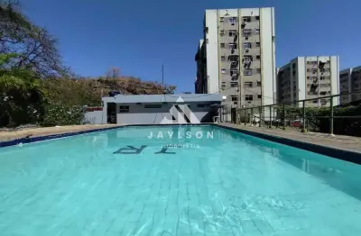 Apartamento com 2 quartos à venda na avenida pastor martin luther king jr, tomás coelho, rio de janeiro, 50 m2 por r$ 115.000