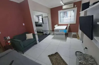 Casa sobreposta alta 2 dormitórios reformada-santa rosa - guarujá/sp